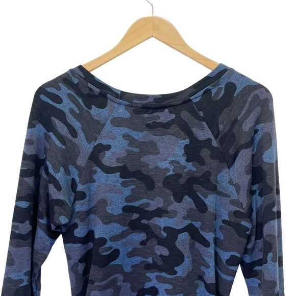 Sundry Side Ruched Sweatshirt Dress in Blue & Black Camo Sundry 2 | Size Medium - Picture 7 of 12